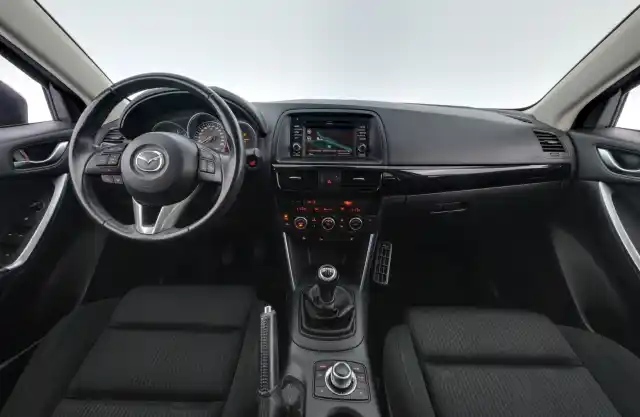 Harmaa Maastoauto, Mazda CX-5 – ENA-184