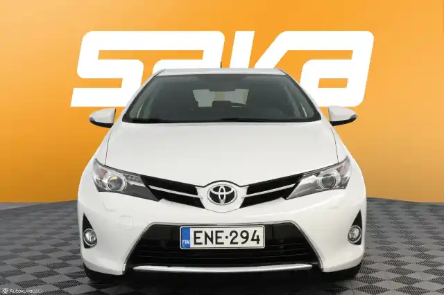 Valkoinen Viistoperä, Toyota Auris – ENE-294