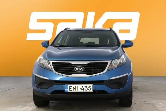 Sininen Maastoauto, Kia Sportage – ENI-435