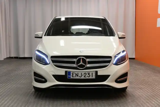 Valkoinen Tila-auto, Mercedes-Benz B – ENJ-231
