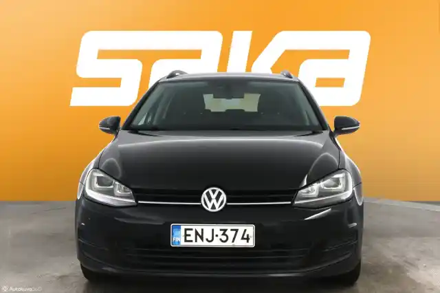 Musta Farmari, Volkswagen Golf – ENJ-374