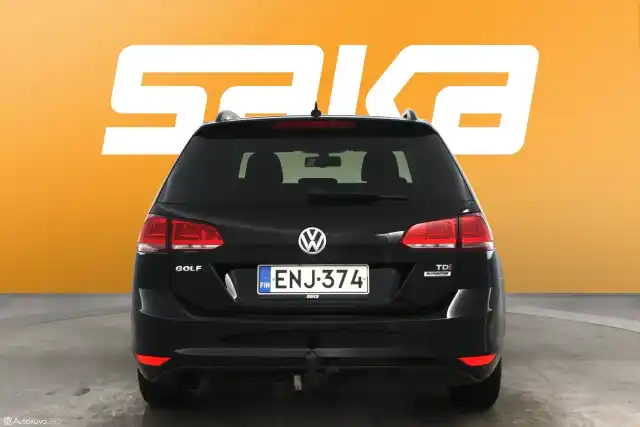 Musta Farmari, Volkswagen Golf – ENJ-374