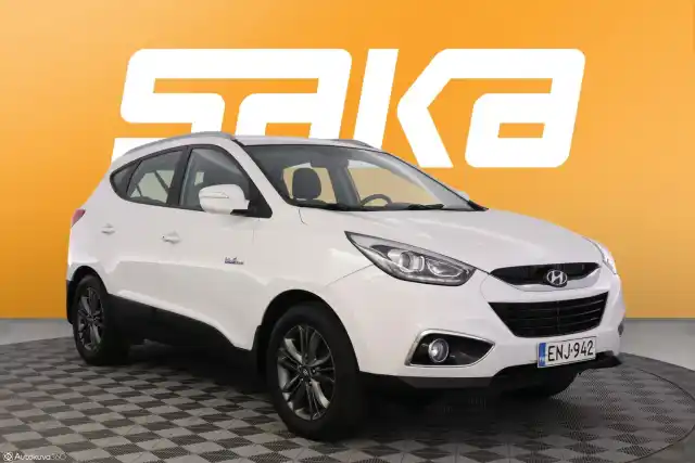 Valkoinen Maastoauto, Hyundai ix35 – ENJ-942