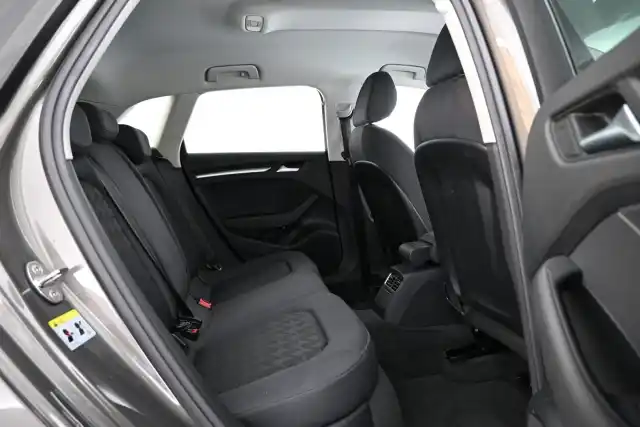 Harmaa Viistoperä, Audi A3 – ENK-252