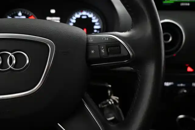 Harmaa Viistoperä, Audi A3 – ENK-252