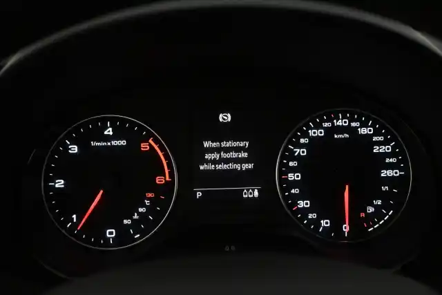 Harmaa Viistoperä, Audi A3 – ENK-252