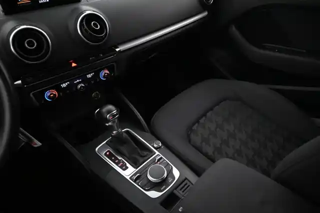 Harmaa Viistoperä, Audi A3 – ENK-252