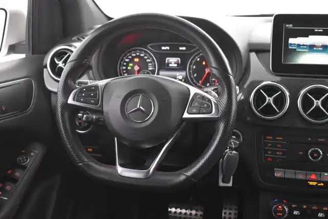 Valkoinen Tila-auto, Mercedes-Benz B – ENP-738
