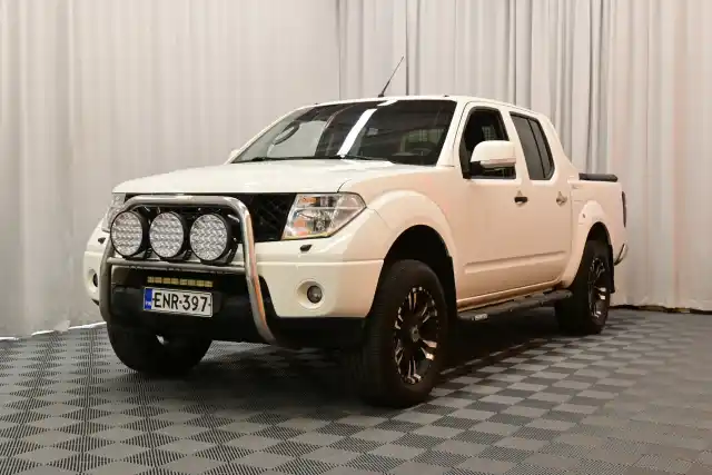 Valkoinen Avolava, Nissan Navara – ENR-397