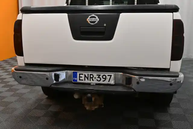 Valkoinen Avolava, Nissan Navara – ENR-397