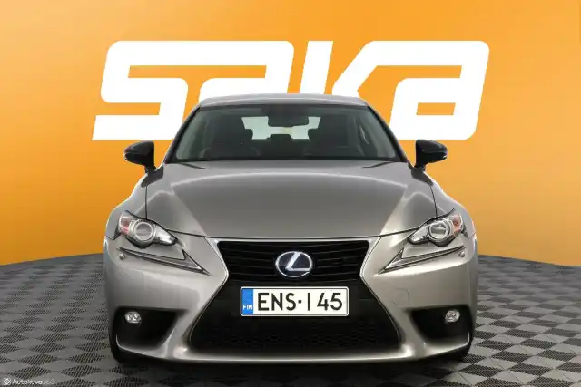 Hopea Sedan, Lexus IS – ENS-145