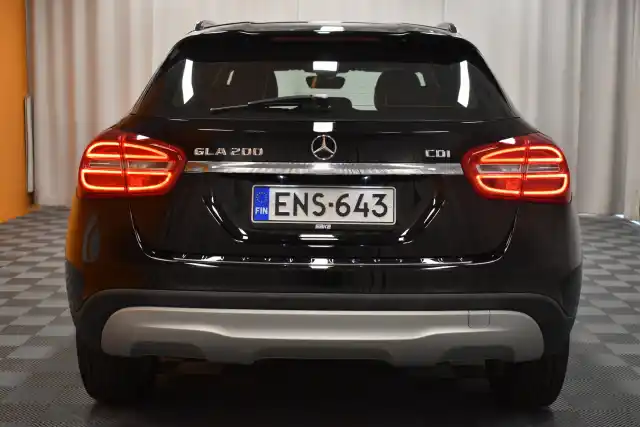 Musta Maastoauto, Mercedes-Benz GLA – ENS-643