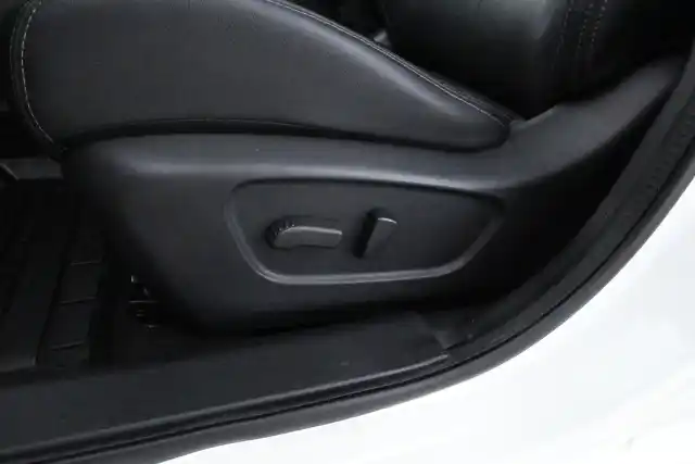 Valkoinen Maastoauto, Nissan Qashqai – ENT-670