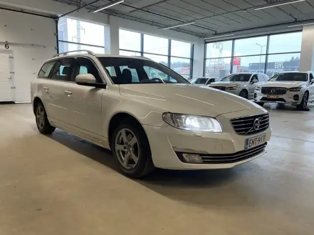 Valkoinen Farmari, Volvo V70 – ENT-917