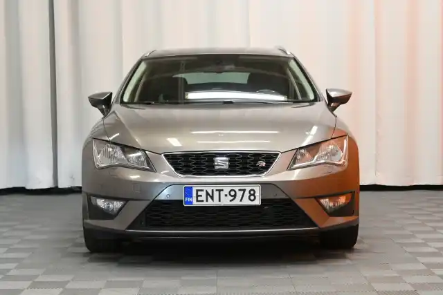 Harmaa Farmari, Seat Leon ST – ENT-978