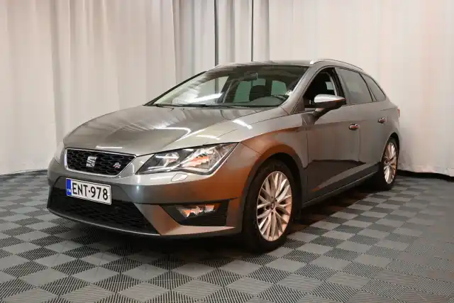 Harmaa Farmari, Seat Leon ST – ENT-978