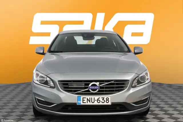 Harmaa Sedan, Volvo S60 – ENU-638