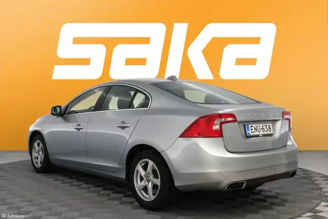 Harmaa Sedan, Volvo S60 – ENU-638