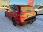 Punainen Tila-auto, Mercedes-Benz B – ENX-203, kuva 3