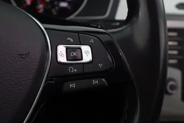Harmaa Farmari, Volkswagen Passat – ENX-867