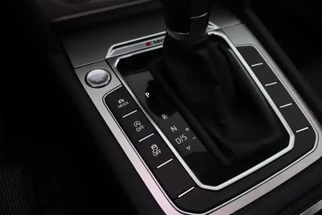 Harmaa Farmari, Volkswagen Passat – ENX-867