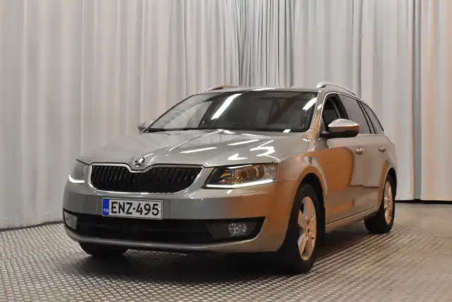 Ruskea Farmari, Skoda Octavia – ENZ-495