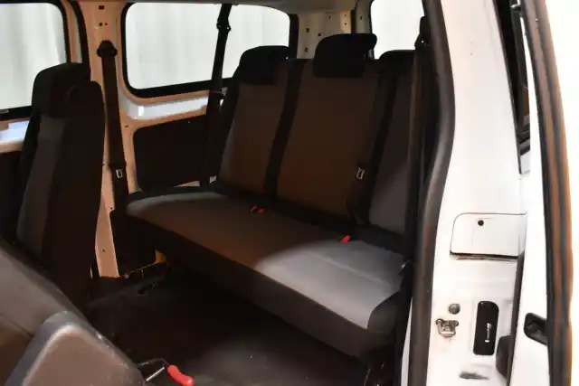 Valkoinen Tila-auto, Toyota Proace Verso – EOB-576