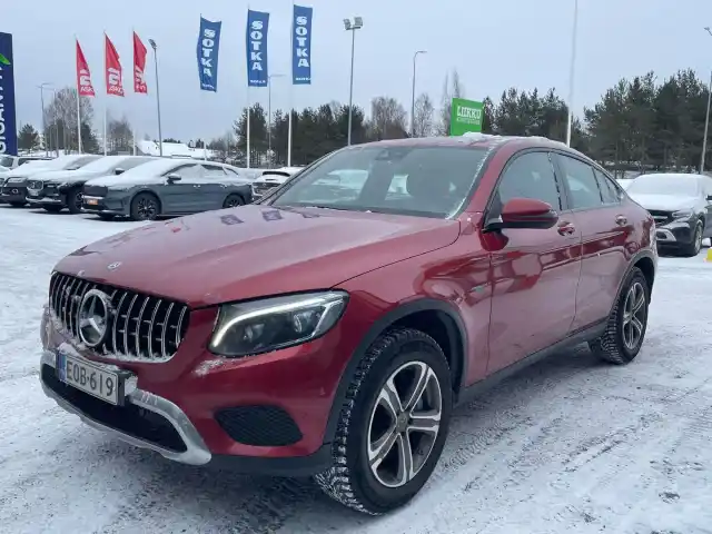 Punainen Maastoauto, Mercedes-Benz GLC – EOB-619