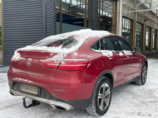 Punainen Maastoauto, Mercedes-Benz GLC – EOB-619