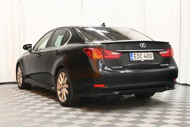 Musta Sedan, Lexus GS – EOC-400