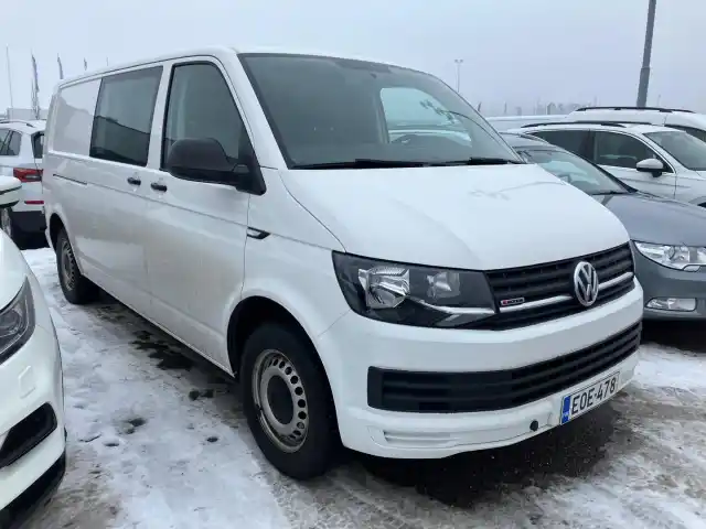 Valkoinen Pakettiauto, Volkswagen Transporter – EOE-478