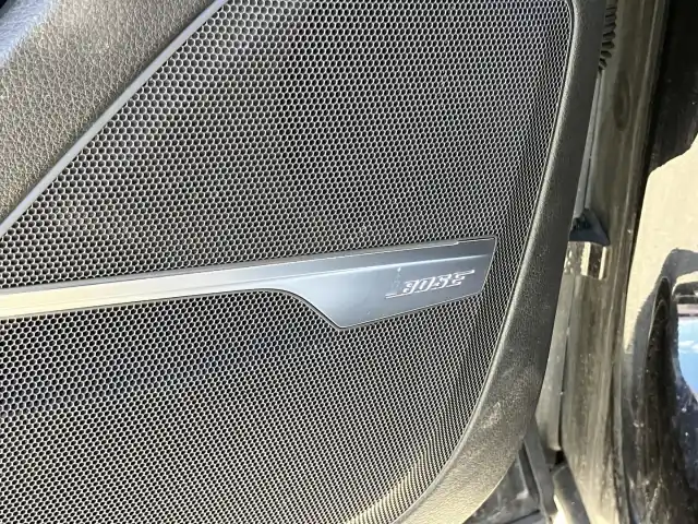 Musta Maastoauto, Audi Q7 – EOE-772
