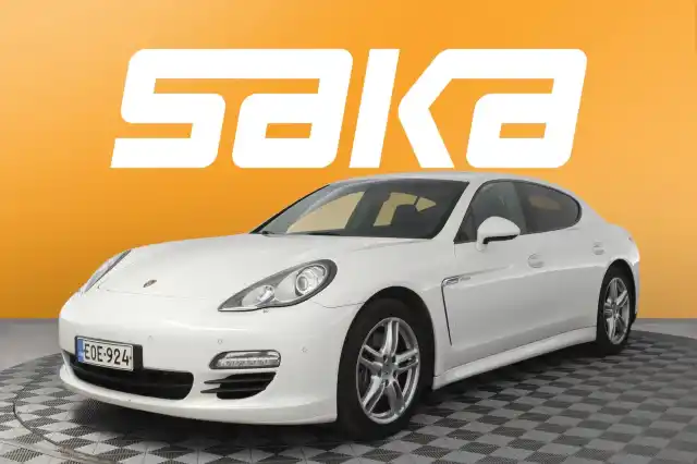Valkoinen Sedan, Porsche Panamera – EOE-924