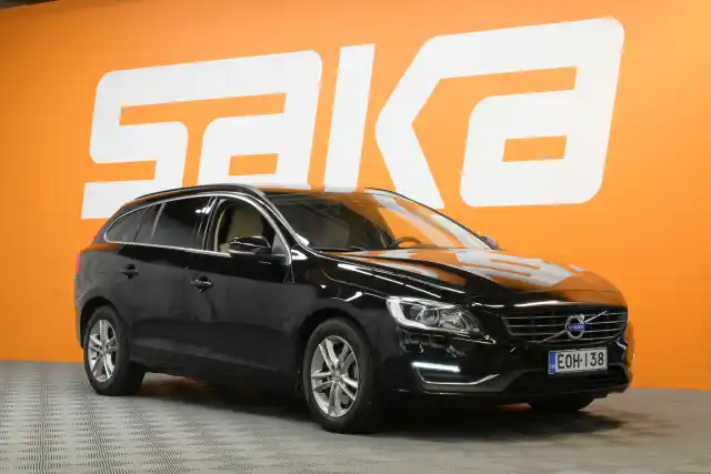 Musta Farmari, Volvo V60 – EOH-138