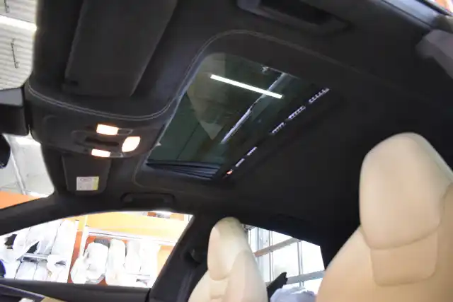 Punainen Viistoperä, Audi A7 – EOH-330