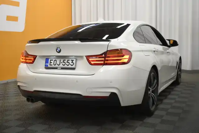 Valkoinen Sedan, BMW 420 – EOJ-553