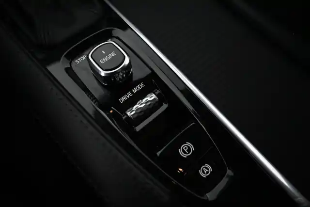 Valkoinen Farmari, Volvo V90 – EOJ-739