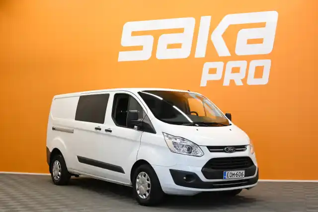 Valkoinen Pakettiauto, Ford Transit Custom – EOM-606