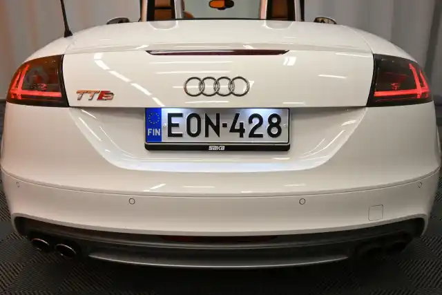 Valkoinen Avoauto, Audi TTS – EON-428