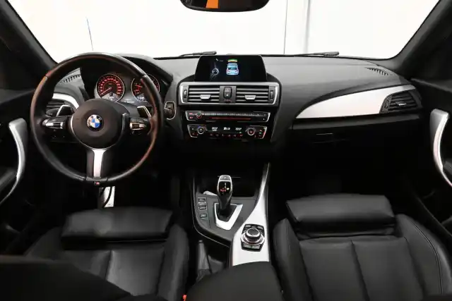Harmaa Viistoperä, BMW 120 – EON-929