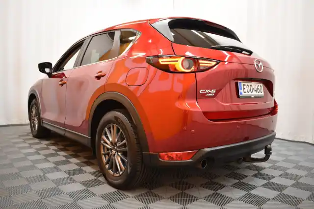 Punainen Maastoauto, Mazda CX-5 – EOO-460