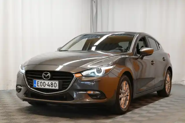 Harmaa Viistoperä, Mazda 3 – EOO-480