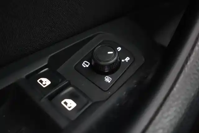 Harmaa Farmari, Volkswagen Passat – EOO-823