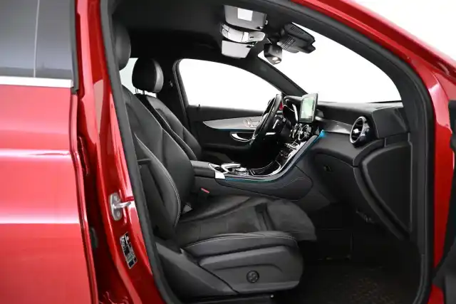 Punainen Coupe, Mercedes-Benz GLC – EOP-361