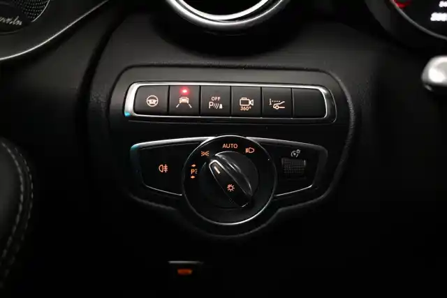 Punainen Coupe, Mercedes-Benz GLC – EOP-361