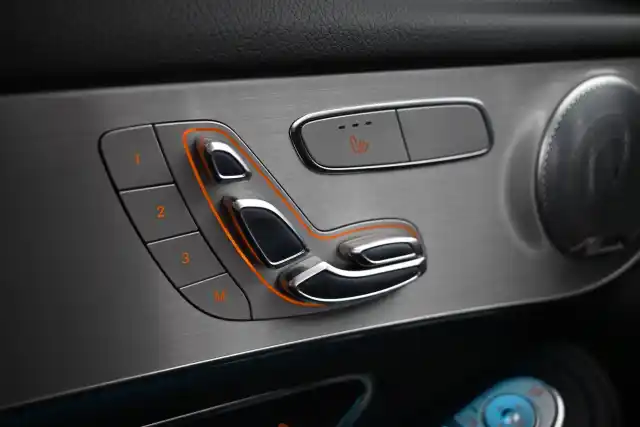 Punainen Coupe, Mercedes-Benz GLC – EOP-361