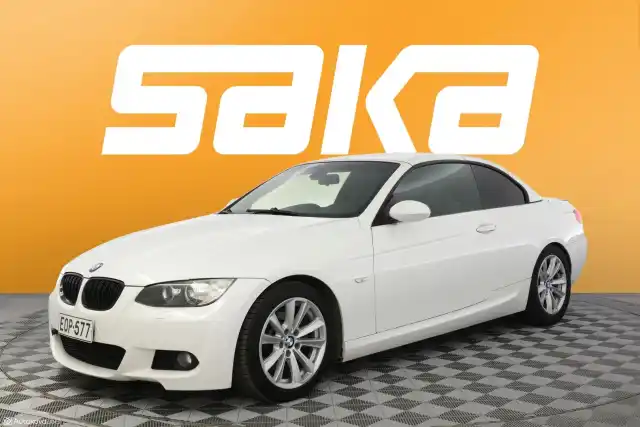 Valkoinen Avoauto, BMW 325 – EOP-577