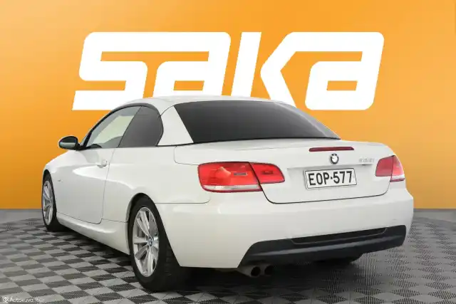 Valkoinen Avoauto, BMW 325 – EOP-577