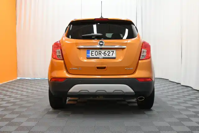 Punainen Maastoauto, Opel Mokka – EOR-627