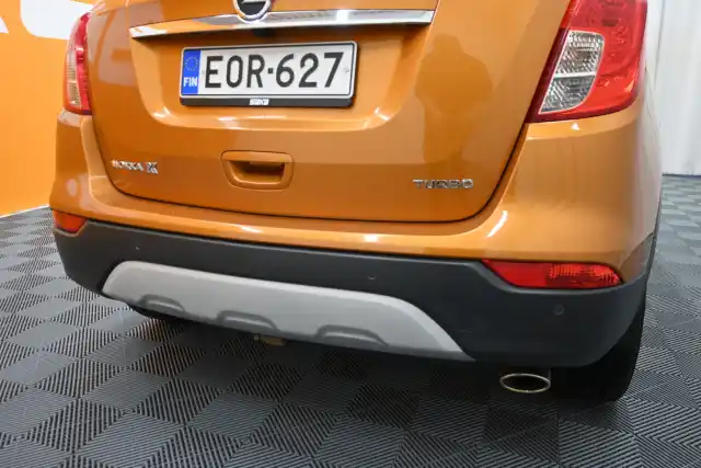 Punainen Maastoauto, Opel Mokka – EOR-627